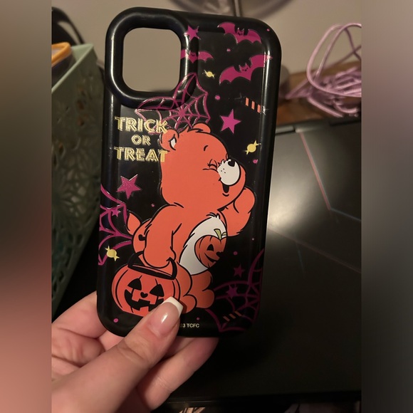 iPhone 11 cases - Picture 1 of 5